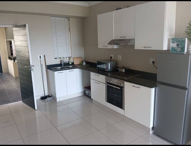 2 BEDROOM APARTMENT FOR SALE IN UMHLANGA RIDGE